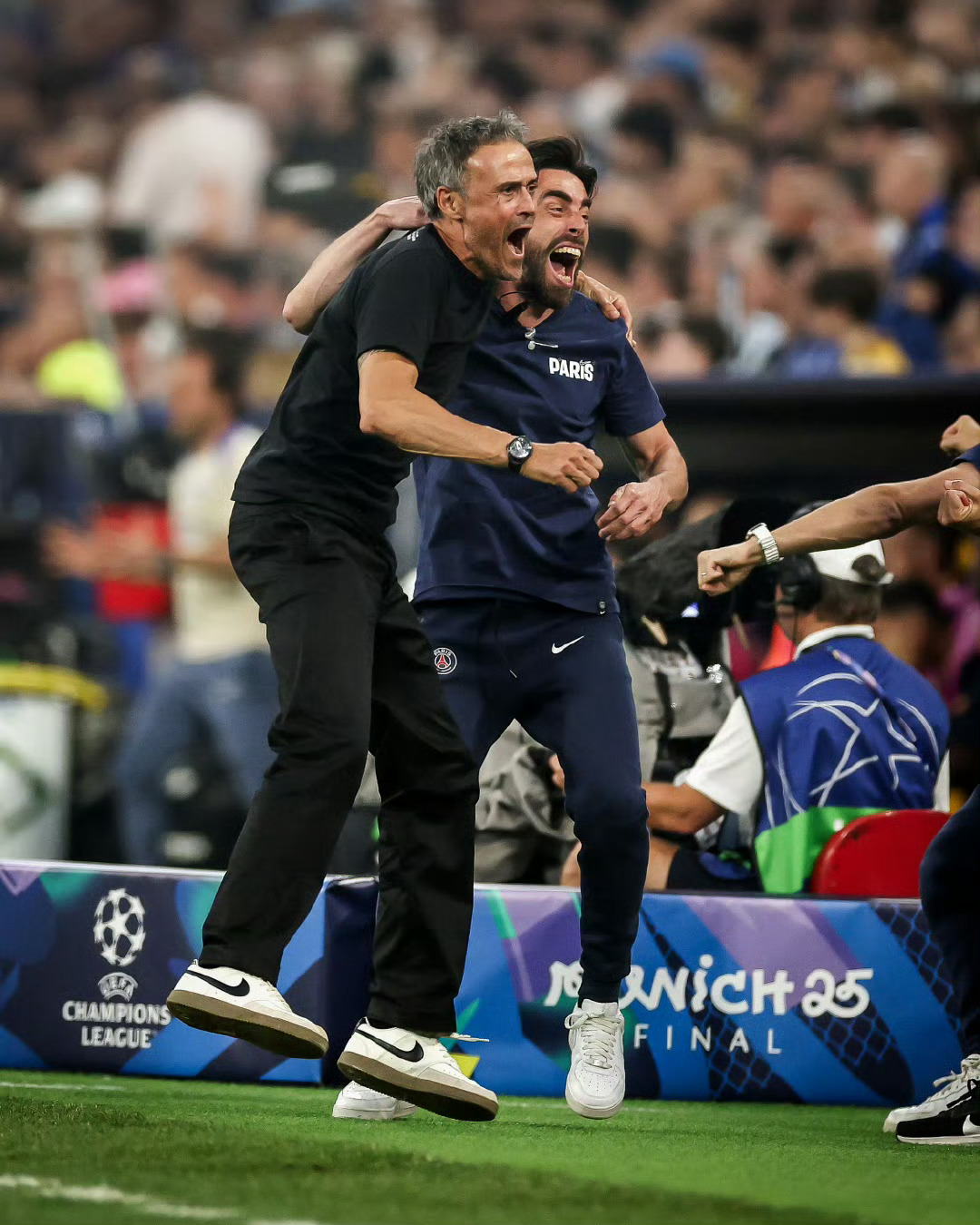 关于转折点!巴黎圣日耳曼伤情更新,德国杯今晚攻防权衡,气氛紧张,更衣室氛围转暖的信息网站